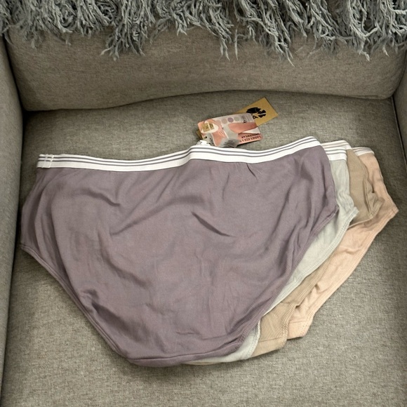 4 PACK CRANE LADIESS UNDERWEAR NWT - Picture 2 of 5